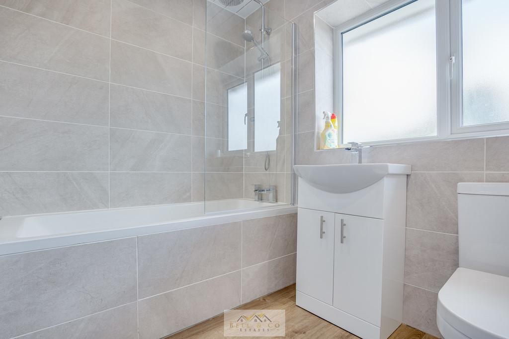 Bathroom 1.1