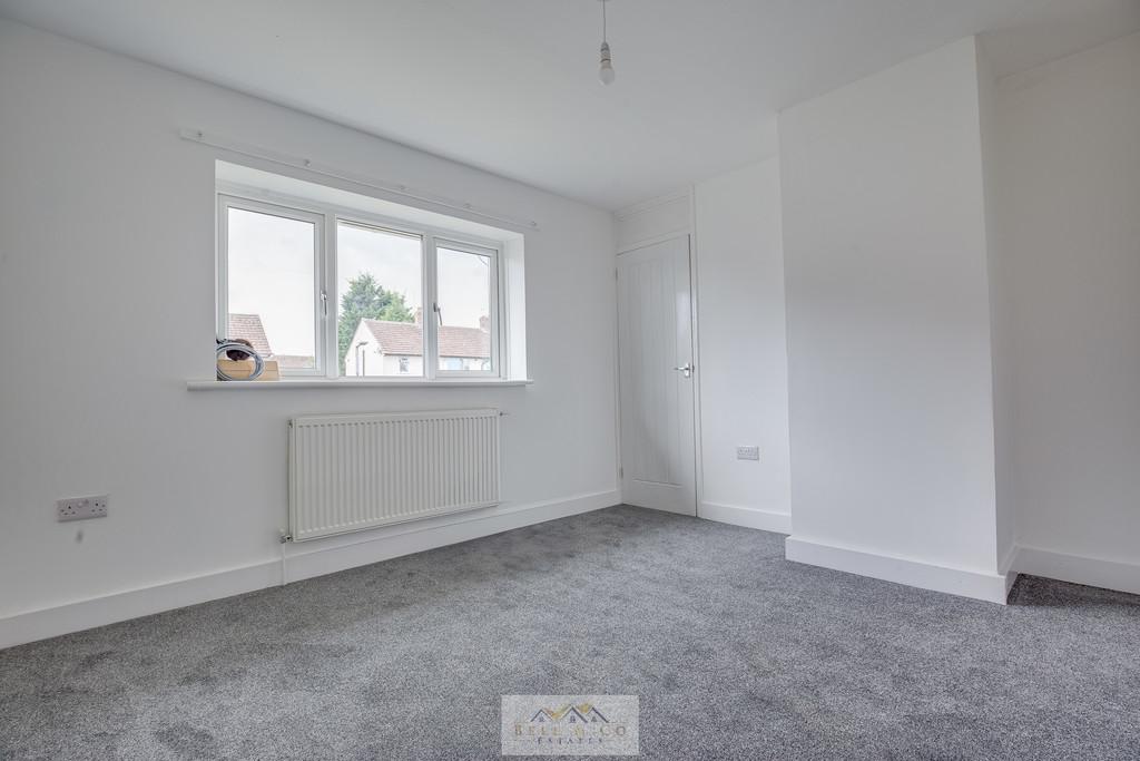 Bedroom 2.3