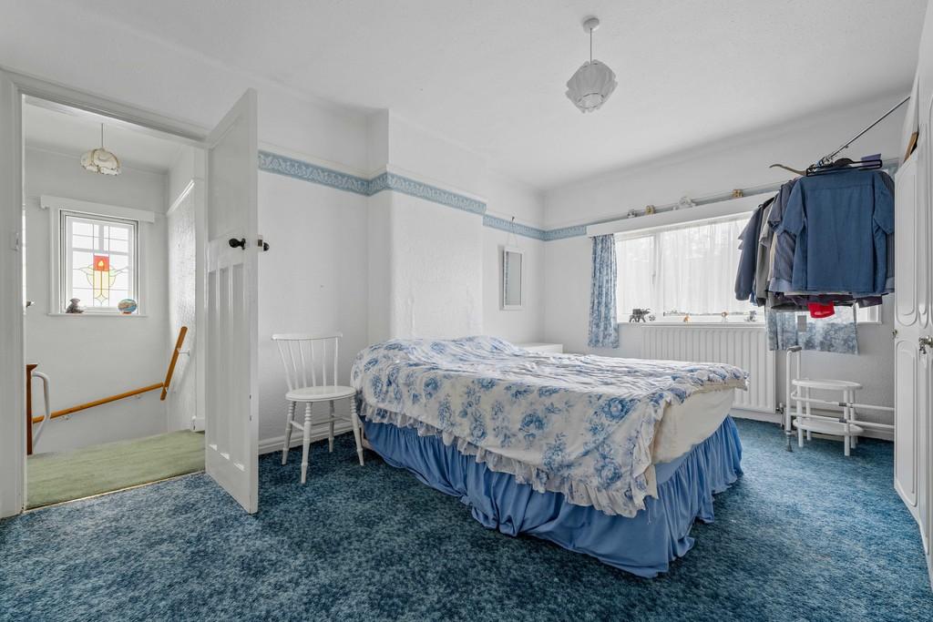 2 Knowsley Road, CH2 3 RL-8