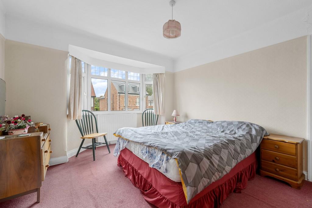 2 Knowsley Road, CH2 3 RL-9