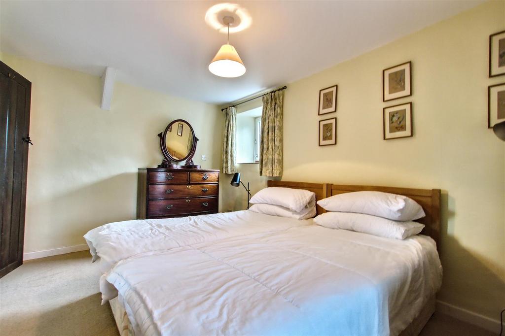 Bedrooom 1