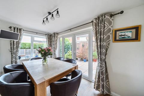 4 bedroom detached house for sale, Taylors Lane, Hampshire GU35