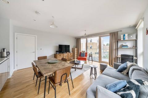 Tyler Court, Elephant and Castle, London, SE17