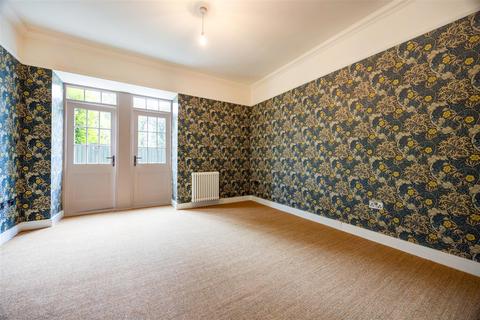 1 bedroom flat for sale, Farrer Lodge, Clapham Station