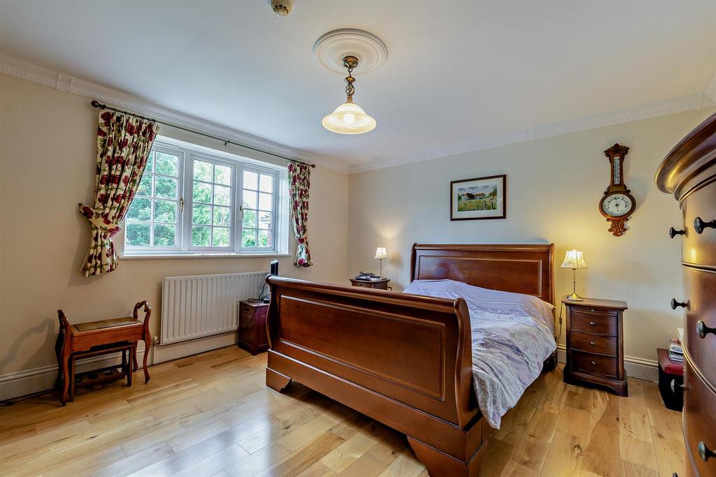 8658307-interior10-800.jpg