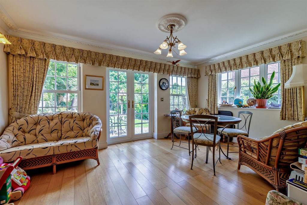 8658307-interior29-800.jpg