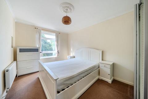 31 Silk Close, London, SE12 8DL