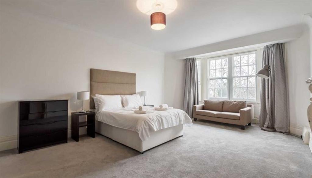 Strathmore-court-regents-park-nw8-3