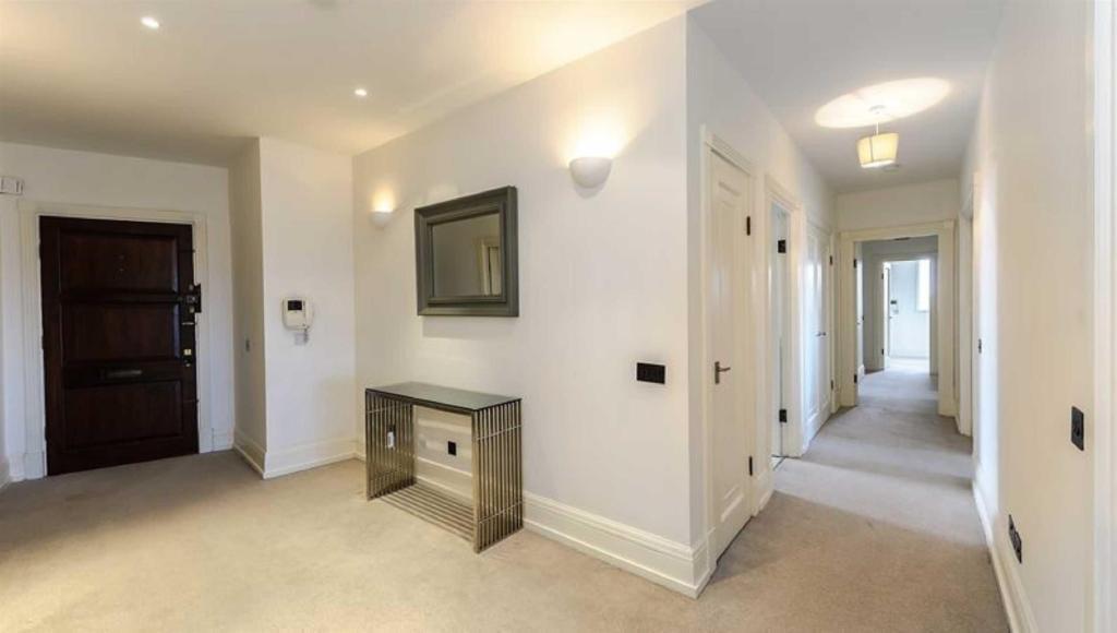Strathmore-court-regents-park-nw8-2