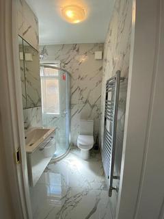 1 bedroom in a house share to rent, Floyd Road, London SE7