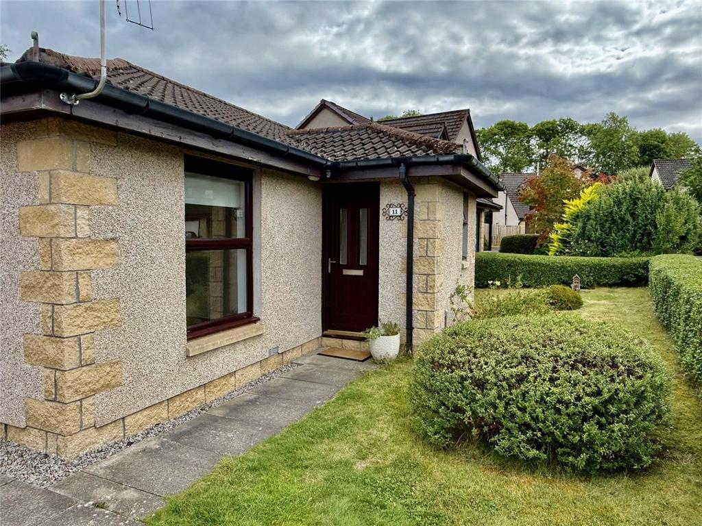 11 Innewan Gardens