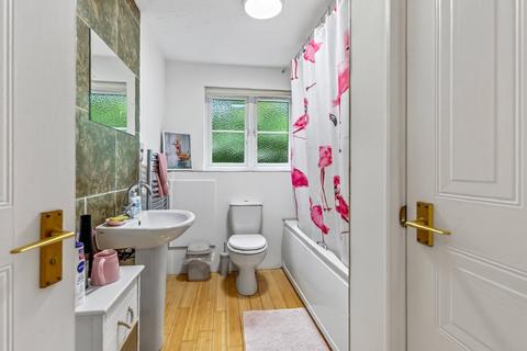 63 Boakes Drive, Stonehouse, GL10 3QW