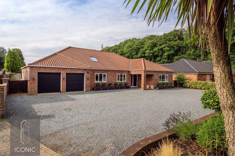 5 bedroom detached house for sale, Shortthorn Road, Stratton Strawless, Norwich