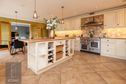 5 bedroom detached house for sale, Shortthorn Road, Stratton Strawless, Norwich