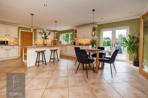 5 bedroom detached house for sale, Shortthorn Road, Stratton Strawless, Norwich