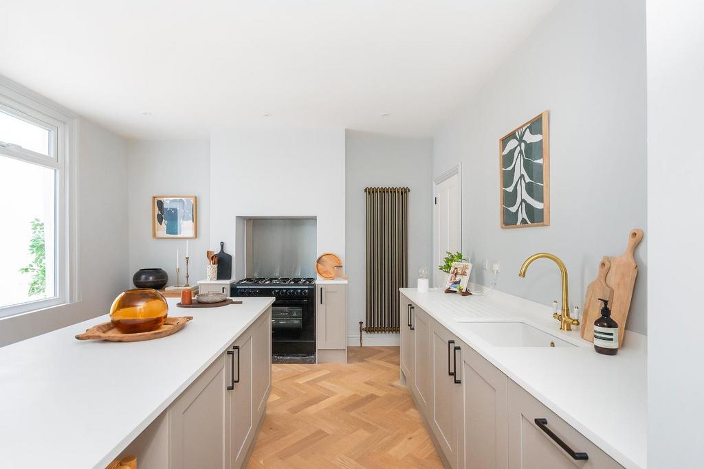 0 O4 STN - Kitchen C.jpg