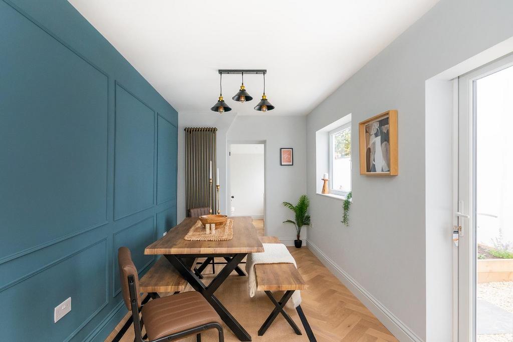 0 O4 STN - Dining Area C.jpg