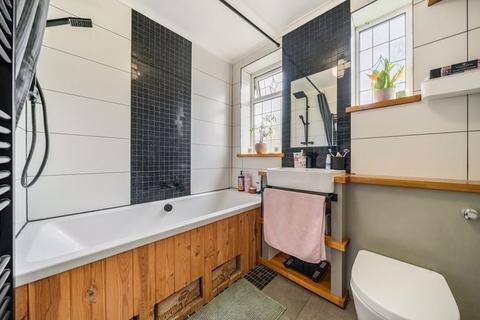 52 Langbrook Road, London, SE3 8RB