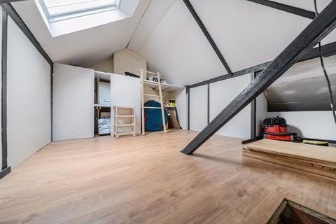 52 Langbrook Road, London, SE3 8RB