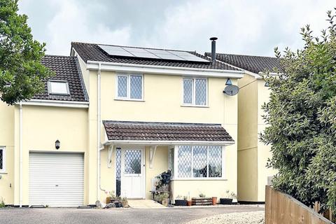4 bedroom semi-detached house for sale, Highfield Road, Honiton EX14