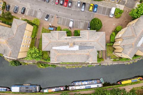 undefined, Twig Folly Close, Bethnal Green, E2