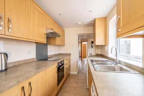 3 bedroom end of terrace house for sale, Grove Road, Chichester