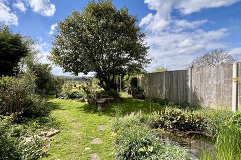 6 Kingstone Cross, Ilminster, TA19 0NU