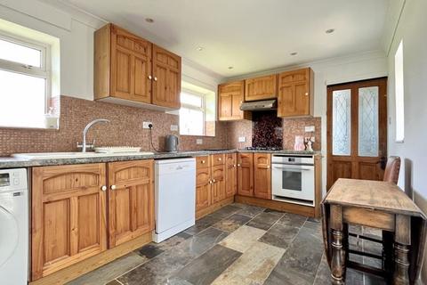6 Kingstone Cross, Ilminster, TA19 0NU