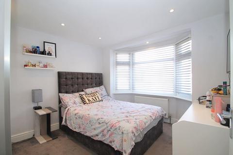 168 Conway Crescent, Perivale, Greenford, UB6 8JF