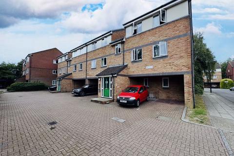 undefined, Frensham Close, Southall