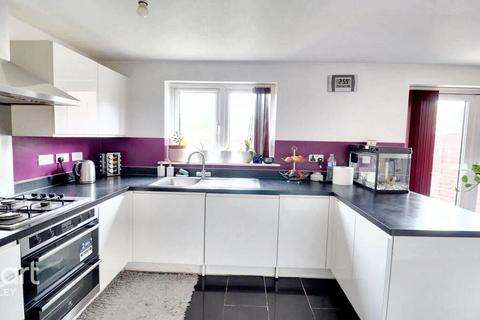 undefined, Guardian Way, Luton