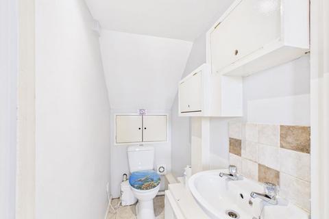 undefined, Caernarvon Close, Up Hatherley