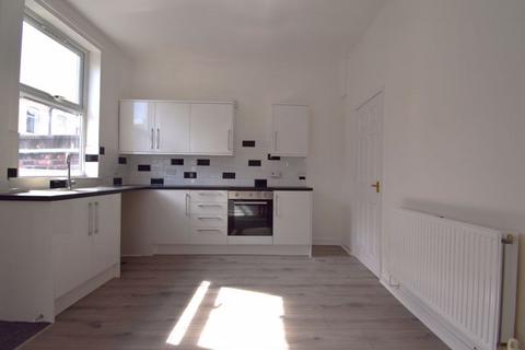 3 bedroom terraced house to rent, Poplar Street, Leigh