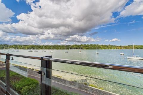2 bedroom apartment for sale, Goldcrest Drive, Chatham