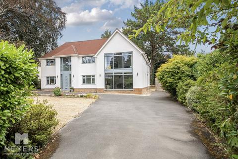 5 bedroom detached house for sale, Ferndown BH22