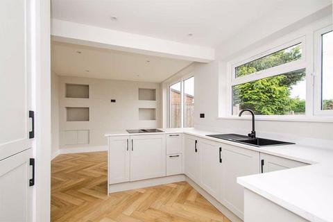 3 bedroom semi-detached house for sale, Whitehorse Road, Walsall WS8