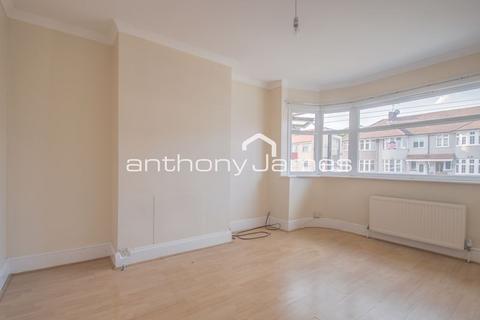 2 bedroom maisonette for sale, Eversley Avenue, Barnehurst DA7