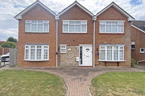 5 bedroom detached house for sale, Paignton Avenue, Old Springfield, Chelmsford