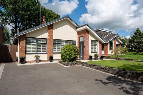 3 bedroom detached house for sale, Robin Lane, Wigan WN8