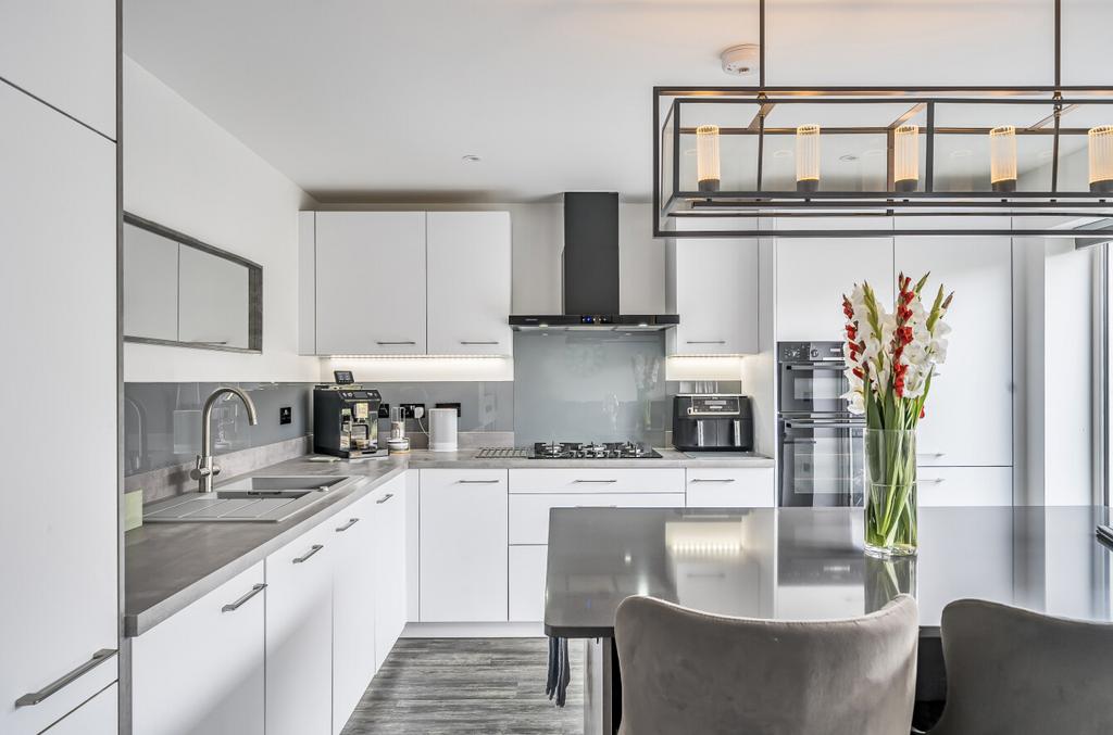 133177216688b9136135c3