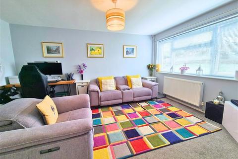 3 bedroom semi-detached house for sale, Danesfield Drive, Leominster, HR6 8HP