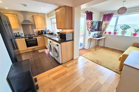 3 bedroom semi-detached house for sale, Danesfield Drive, Leominster, HR6 8HP