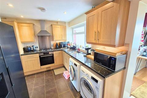 3 bedroom semi-detached house for sale, Danesfield Drive, Leominster, HR6 8HP
