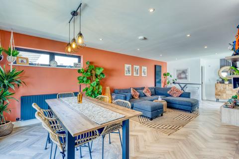 3 bedroom detached bungalow for sale, Oscar's, 21 Victoria Court