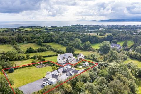 undefined, Tyn-y-Gongl, Isle of Anglesey, LL74