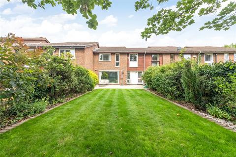 3 Lyndhurst Close, Croydon, CR0 5LU