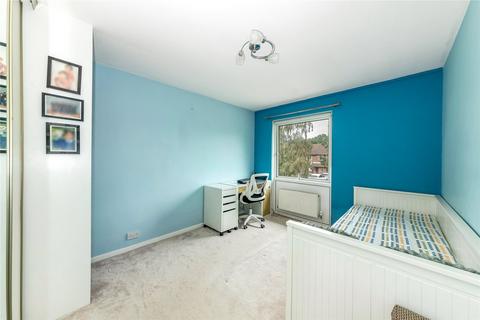 3 Lyndhurst Close, Croydon, CR0 5LU