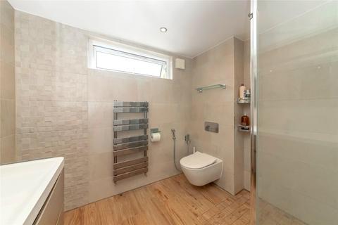 3 Lyndhurst Close, Croydon, CR0 5LU