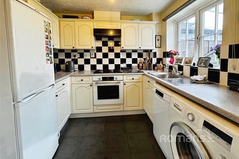 2 bedroom terraced house for sale, Waterhouse Mead, College Town, Sandhurst