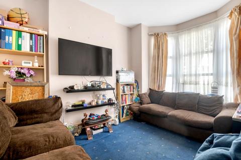 undefined, Prince George Road, London, N16
